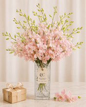 Cargar imagen en el visor de la galería, Light Pink Orchid Bouquet with Vase – 10 Fresh Thai Stems - theflowerscreations
