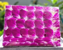 Cargar imagen en el visor de la galería, 100 Fresh Loose Purple Orchid Blooms from Thailand - theflowerscreations